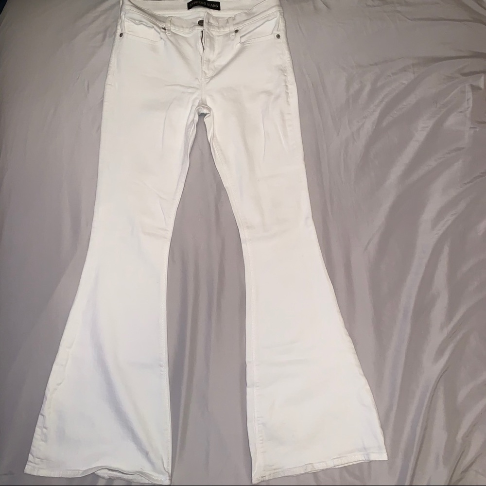 EXPRESS white mid rise flare jean